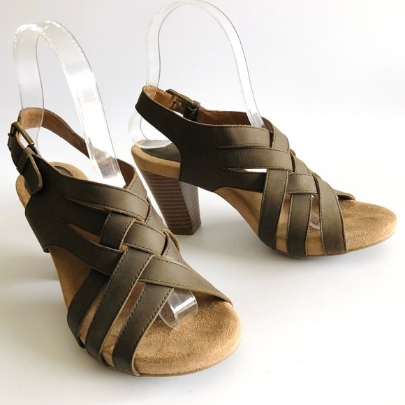 Giani Bernini Justyne Woven Block Heel Sandals - Picture 4 of 15